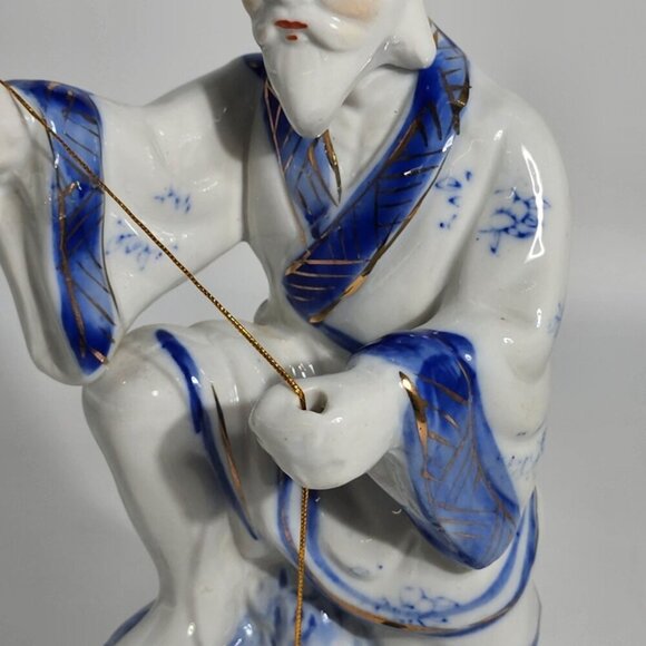 Blue White Porcelain Fisherman Figurine With Fishing Pole Fish On Base Vintage - Picture 6 of 12